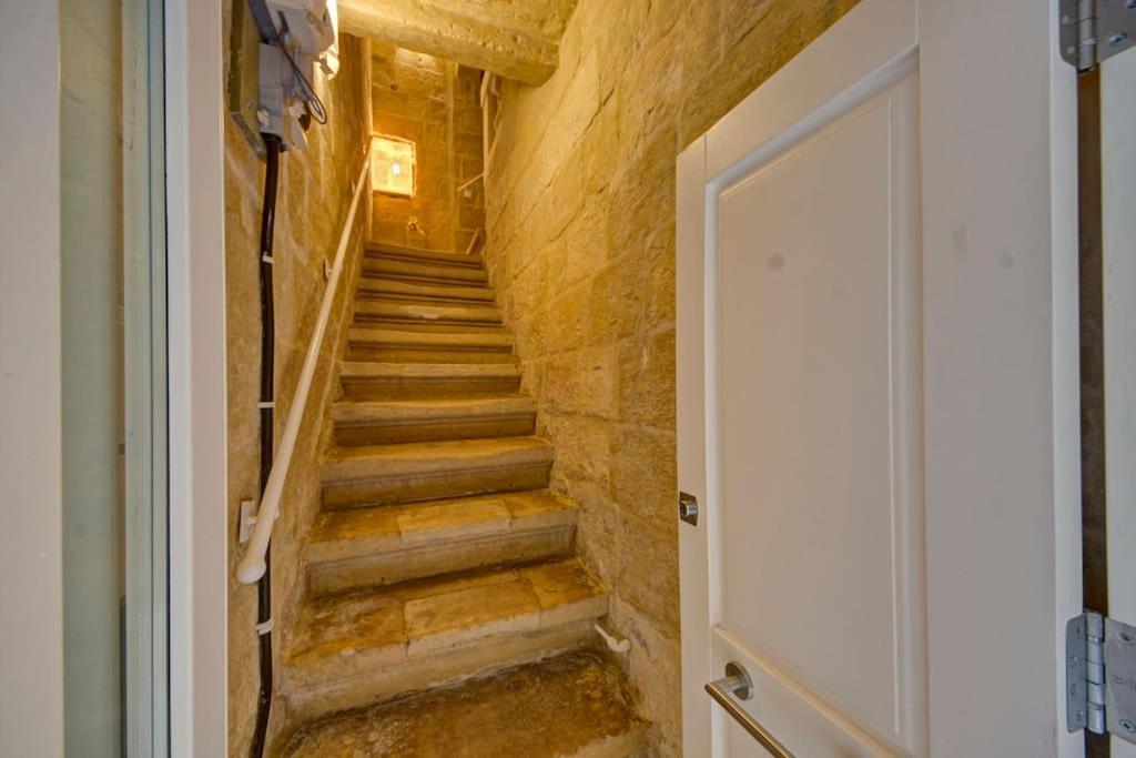 31 Sally Port Valletta Buitenkant foto